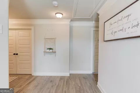 Entry Way - 43 Belmont Ct, Monroe, GA 30655 photo 6 of 7
