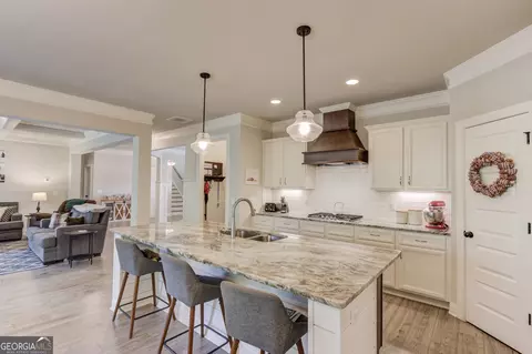 Kitchen - 43 Belmont Ct, Monroe, GA 30655 photo 4 of 4