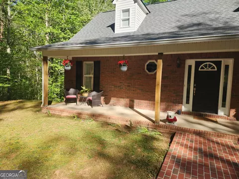 979 Riverwilde Rd, Clarkesville, GA 30523 photo 2