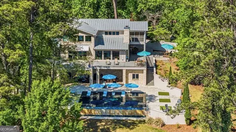 677 Layfield Branch Rd, Hamilton, GA 31811