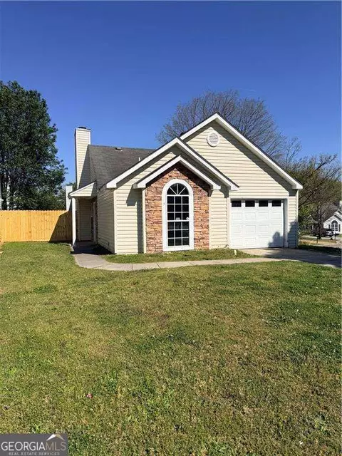 16 Brighton Ct, Cartersville, GA 30121