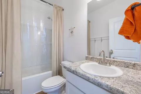 Bath - 401 Daffodil Dr, Temple, GA 30179 photo 3 of 3