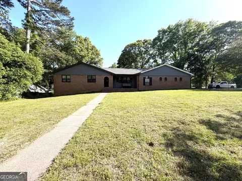 2171 Indian Hill Rd, Jonesboro, GA 30236