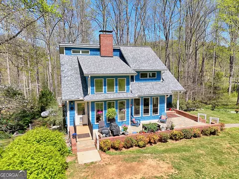 1067 O V Justus Rd, Rabun Gap, GA 30568