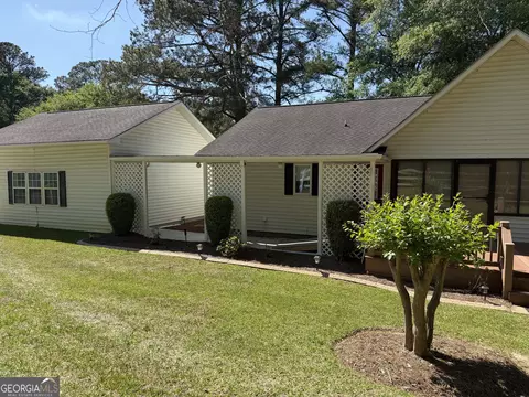 Exterior - 403 Payne Pl, Dublin, GA 31021 photo 14 of 23