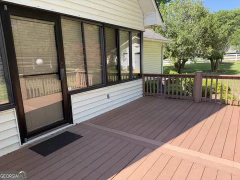 Exterior - 403 Payne Pl, Dublin, GA 31021 photo 18 of 23
