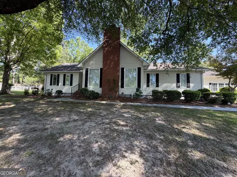 Exterior - 403 Payne Pl, Dublin, GA 31021 photo 2 of 23