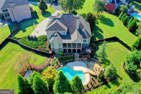 1805 Silver Oak Dr, Bethlehem, GA 30620
