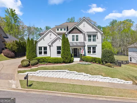 706 Paint Horse Dr, Canton, GA 30115