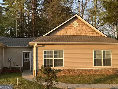 281 Northwinds Blvd #B-3, Carrollton, GA 30117