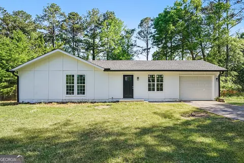 8984 Bentwood Ln, Riverdale, GA 30274