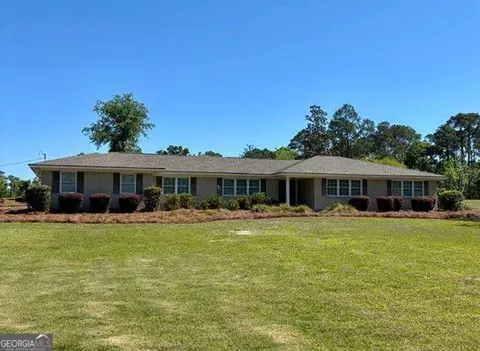 300 Lewis Dr, Vidalia, GA 30474