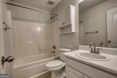 1916 Brenda St, Statham, GA 30666