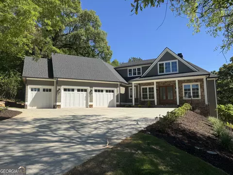 Exterior - 260 Edgewater Trl S, Toccoa, GA 30577 photo 4 of 5