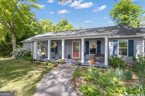 123 Swanson Rd, Fayetteville, GA 30214