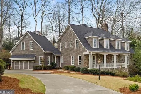 1863 Baynham Dr, Dunwoody, GA 30338