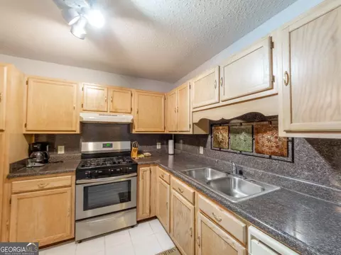 479 Bradshaw Ln, Canton, GA 30115