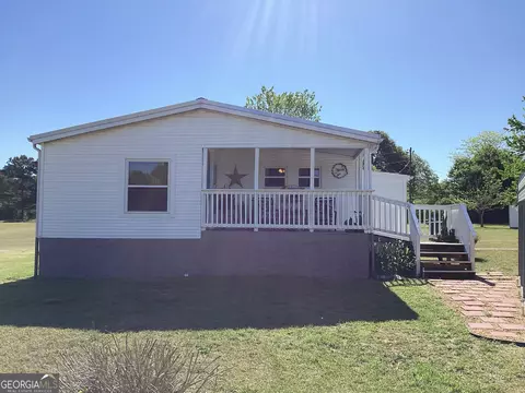 Exterior - 935 Cannafax Rd, Barnesville, GA 30204 photo 6 of 7