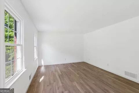 Living - 14030 Cogburn Rd, Milton, GA 30004 photo 5 of 6
