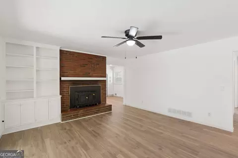 Living - 14030 Cogburn Rd, Milton, GA 30004 photo 3 of 6