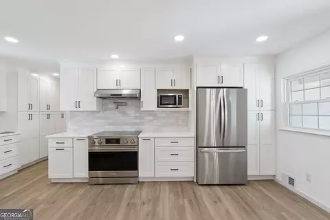 Kitchen - 14030 Cogburn Rd, Milton, GA 30004 photo 1 of 6