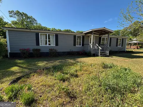 8255 Lake Hollow Dr, Gainesville, GA 30506