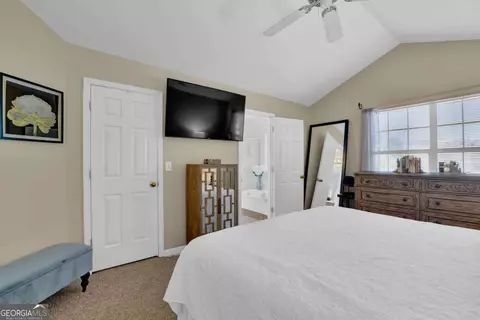 Bedroom - 4095 Beaver Oaks Dr, Duluth, GA 30096 photo 4 of 6