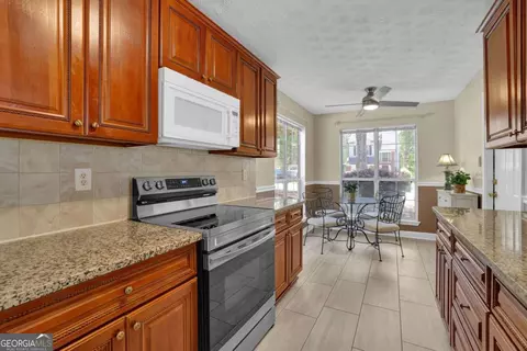 Kitchen - 4095 Beaver Oaks Dr, Duluth, GA 30096 photo 1 of 4