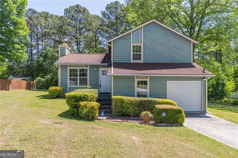 2040 Wendover Dr, Snellville, GA 30078