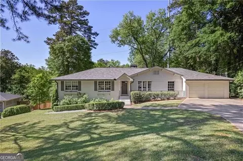 1566 Peachtree Battle Ave NW, Atlanta, GA 30327
