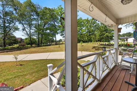 Exterior - 955 Chappell Mill Rd, Milner, GA 30257 photo 2 of 6