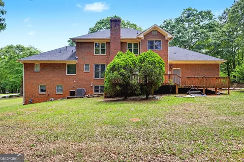 Exterior - 107 Big Oak Dr, Barnesville, GA 30204 photo 3 of 5