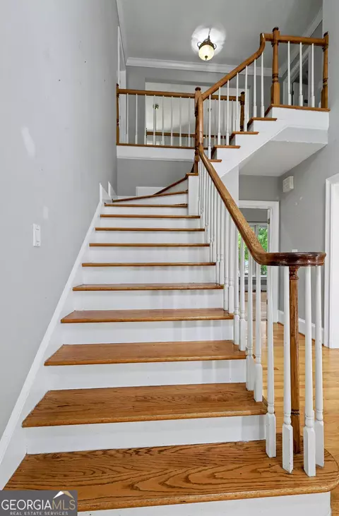 Entry Way - 107 Big Oak Dr, Barnesville, GA 30204 photo 2 of 3