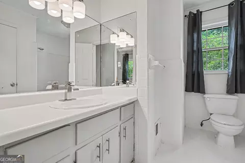 Bath - 6364 Maddox Rd, Morrow, GA 30260 photo 2 of 2