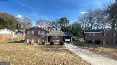 6364 Maddox Rd, Morrow, GA 30260