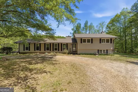 224 Old Franklin St, Roopville, GA 30170