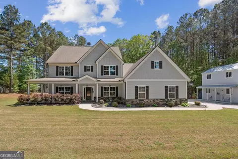 800 Rockhouse Rd, Senoia, GA 30276