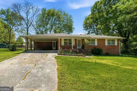 1210 Topaz Ln, Villa Rica, GA 30180