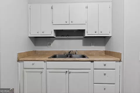 Kitchen - 2607 Massoit Ct, Augusta, GA 30906 photo 2 of 3