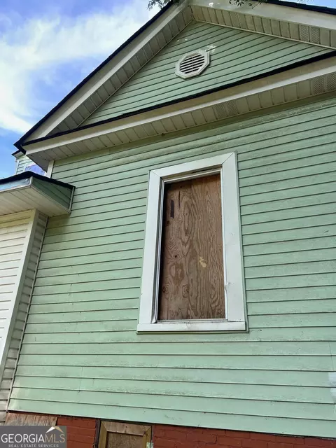 Exterior - 303 Grady Ave NE, Rome, GA 30161 photo 6 of 7