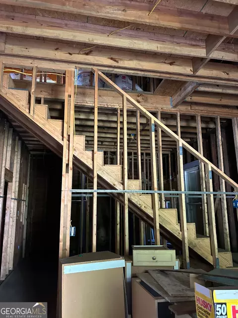 Entry Way - 303 Grady Ave NE, Rome, GA 30161 photo 2 of 2