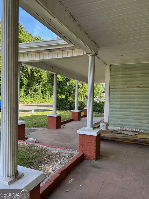Exterior - 303 Grady Ave NE, Rome, GA 30161 photo 2 of 7