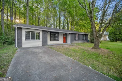 1428 Muirfield Dr, Stone Mountain, GA 30088