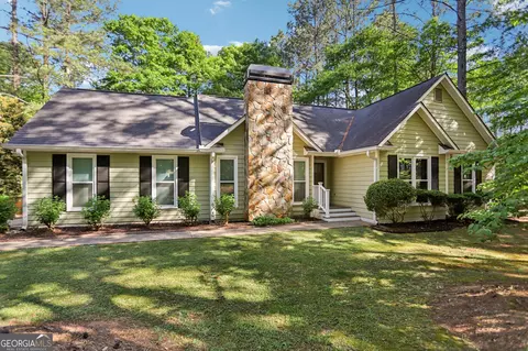 27 General Lee Dr, Newnan, GA 30265