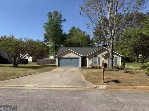6790 Manor Creek Dr, Douglasville, GA 30135