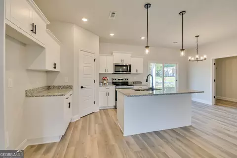 Kitchen - 294 Timberlake Dr, Guyton, GA 31312 photo 1 of 3