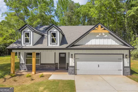 618 Highland Ave, Hartwell, GA 30643