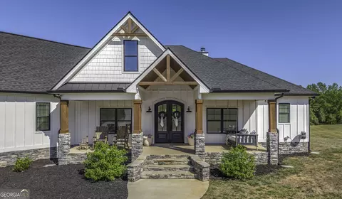 2392 Welcome Rd, Roopville, GA 30170