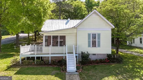 212 S Piedmont St, Calhoun, GA 30701