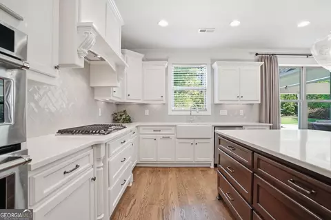 Kitchen - 110 Brayden Dr, Tyrone, GA 30290 photo 4 of 5